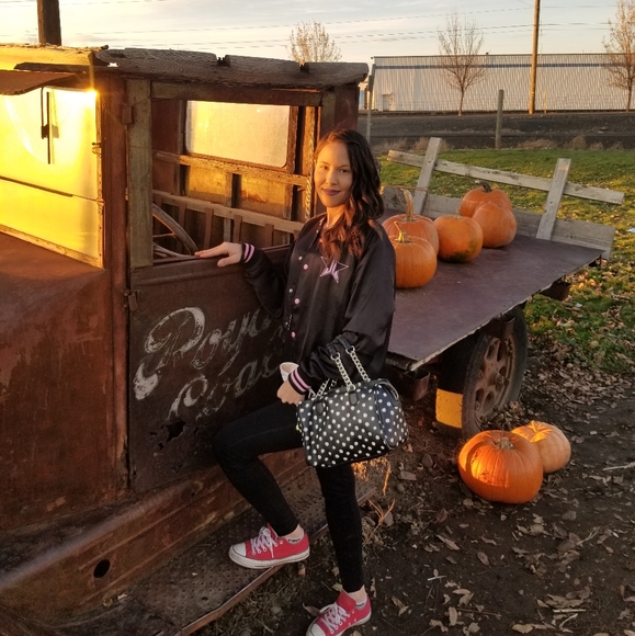 Meet your Posher, Jenna - Picture 16 of 16